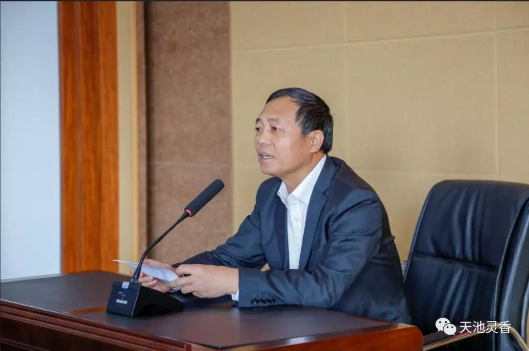 5c610a4711a74.jpg 20181001 延边作家协会汉文创作委员会文学采风活动3.jpg