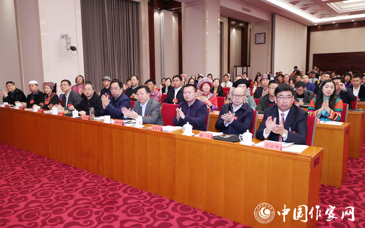 5dad6e967e388.jpg 20191021 第六届全国少数民族文学创作会议在京开幕8.jpg