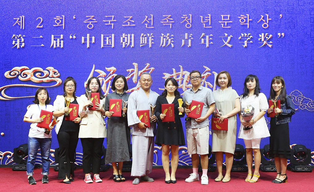 60d456d23de48.jpg
